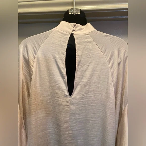 H&M CONSCIOUS Satin Blouse with Ruffle Sleeves size 12 - Picture 5 of 11